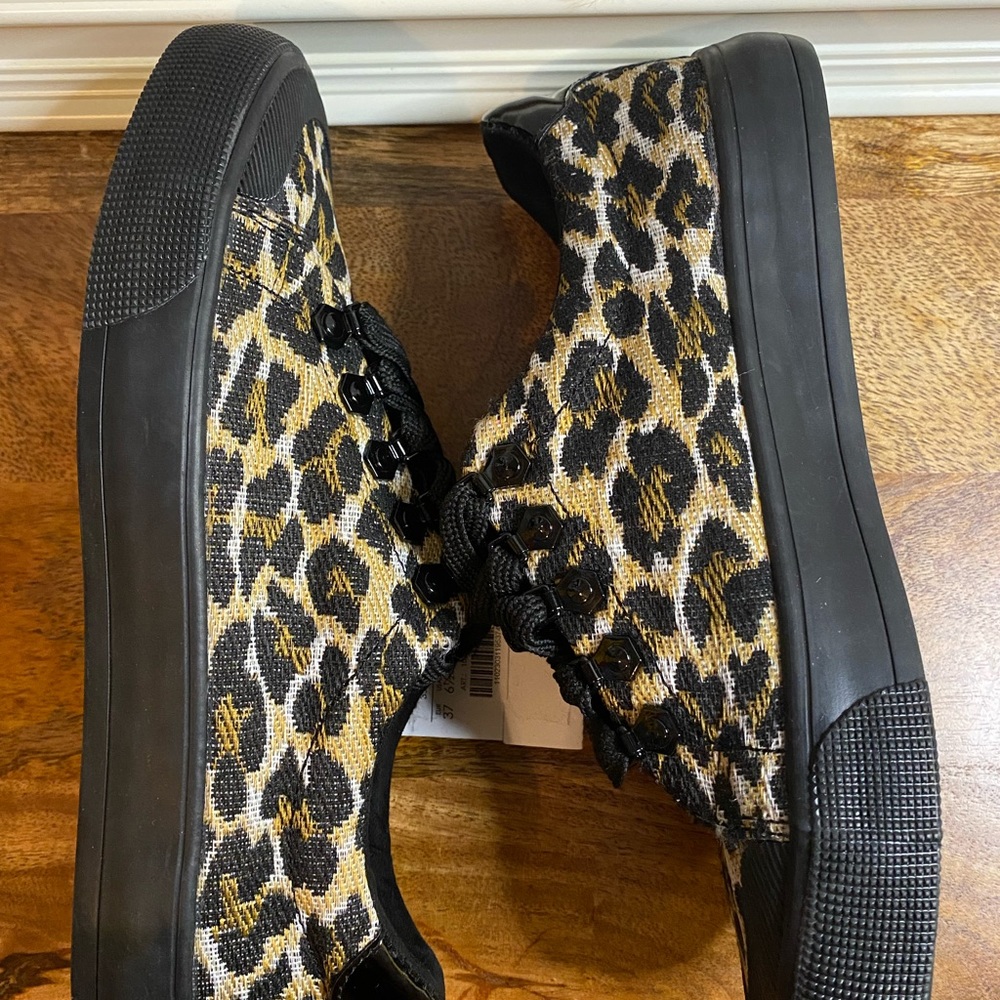 Bershka - Women’s Shoes 👟 - Picture 10 of 10